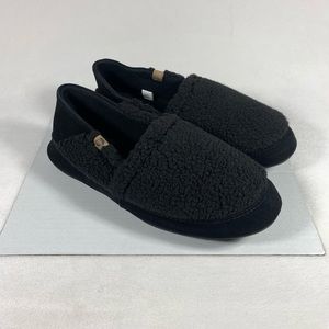 Acorn Men’s Moc II with Collapsible Heel Sz 9-10